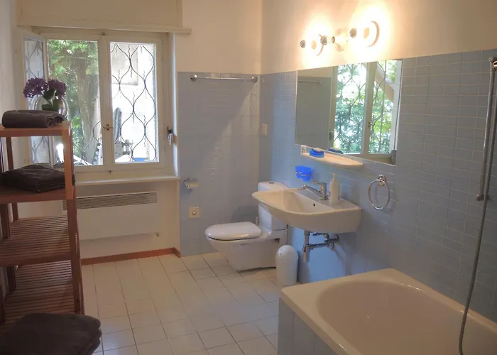 Bellaterra A By Fewotessin 펜션 로카르노